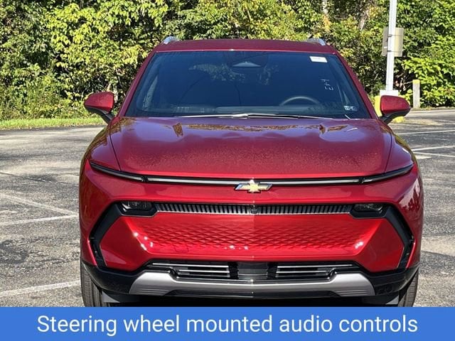 2025 Chevrolet Equinox EV LT - Photo 8
