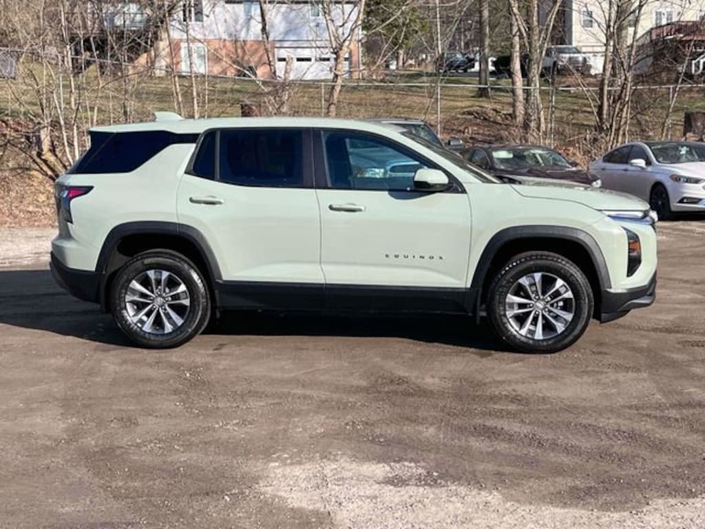 New 2026 Chevrolet Equinox LT SUV