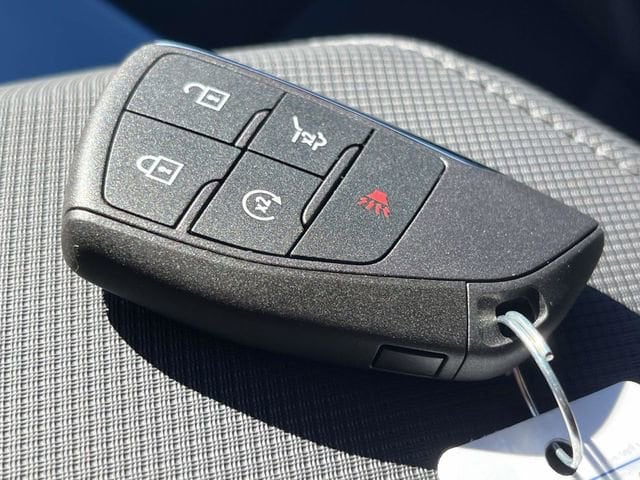 2025 Chevrolet Equinox EV LT - Photo 34