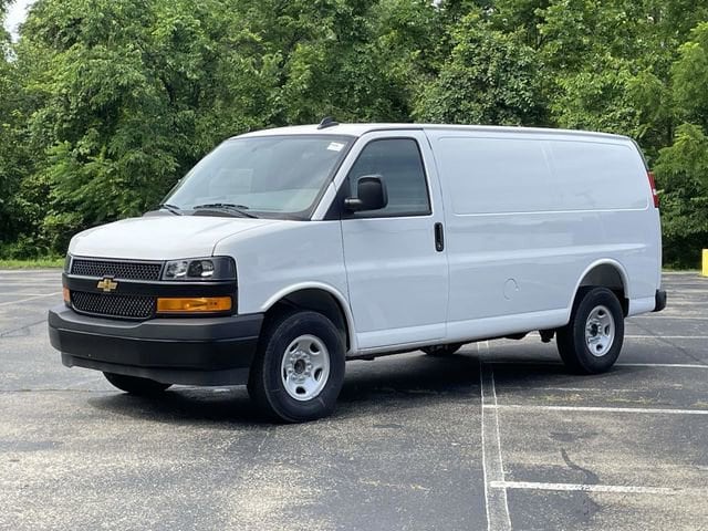 2025 Chevrolet Express Cargo Work Van - Photo 8