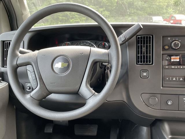 2025 Chevrolet Express Cargo Work Van - Photo 18