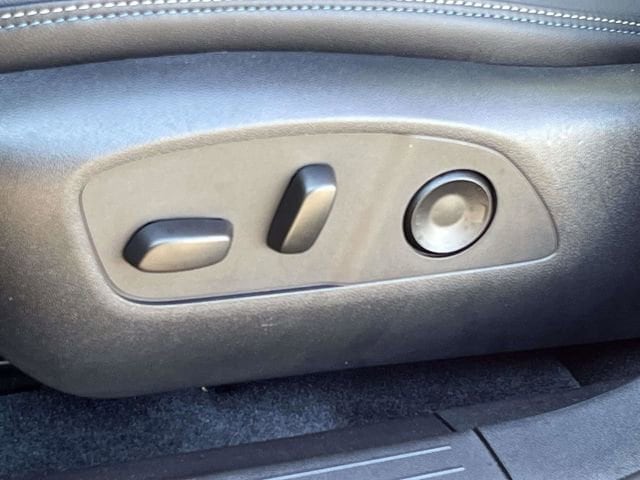 2025 Chevrolet Equinox EV LT - Photo 14