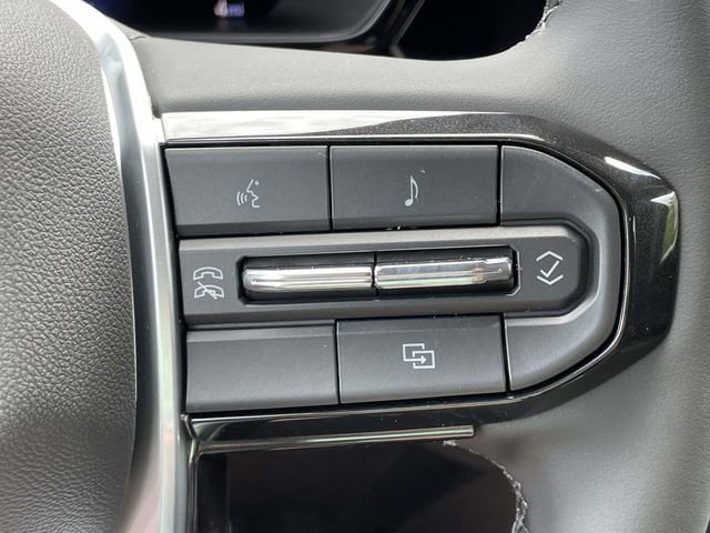 2025 Chevrolet Colorado LT - Photo 31