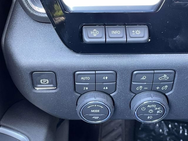 2026 Chevrolet Silverado 2500 HD High Country - Photo 33