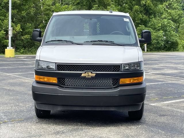 2025 Chevrolet Express Cargo Work Van - Photo 9
