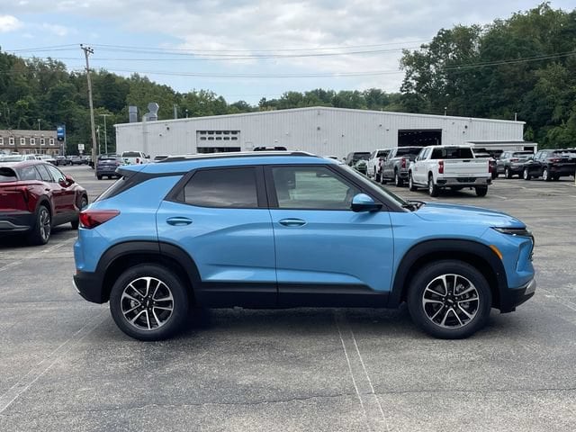 2026 Chevrolet Trailblazer LT - Photo 2