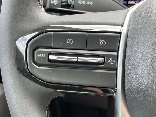 2025 Chevrolet Colorado LT - Photo 30