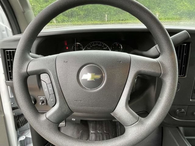 2025 Chevrolet Express Cargo Work Van - Photo 26