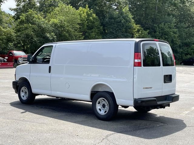 2025 Chevrolet Express Cargo Work Van - Photo 6