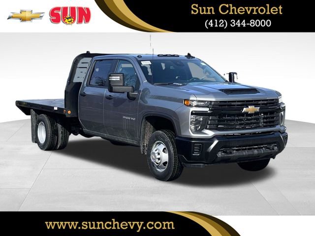 Sterling Gray Metallic 2026 Chevrolet Silverado 3500HD Chassis Work Truck Crew Cab 4WD Pickup Truck Four-Wheel Drive Automatic