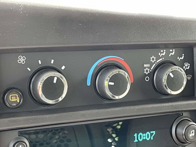 2025 Chevrolet Express Cargo Work Van - Photo 20