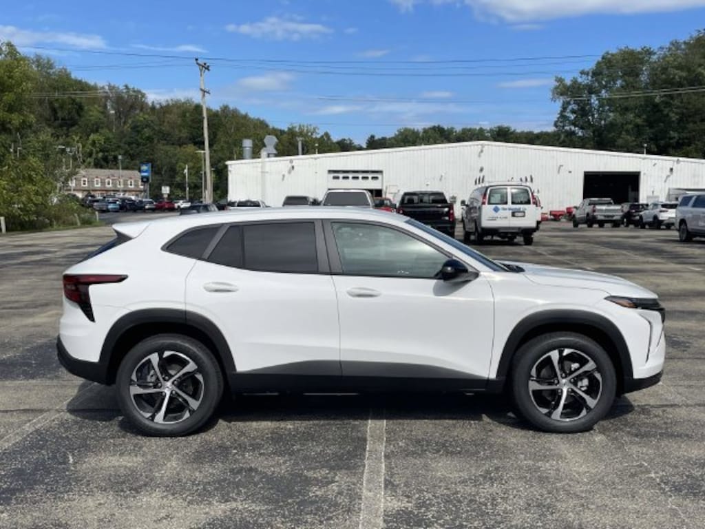 New 2026 Chevrolet Trax 1RS SUV