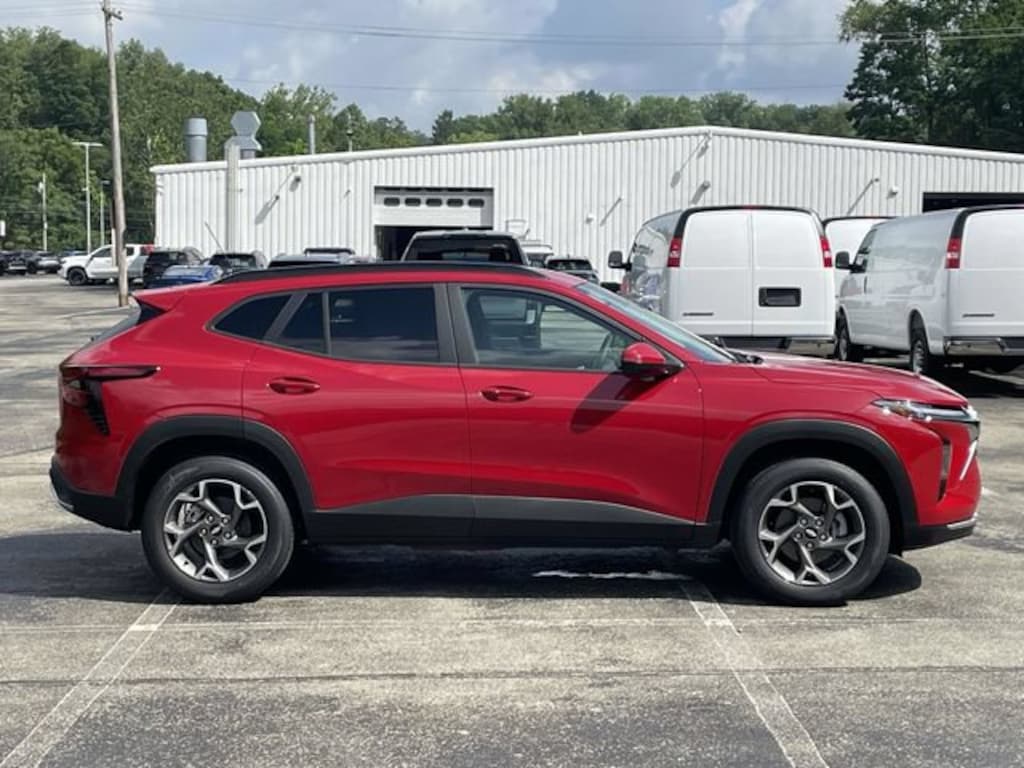 New 2026 Chevrolet Trax LT SUV