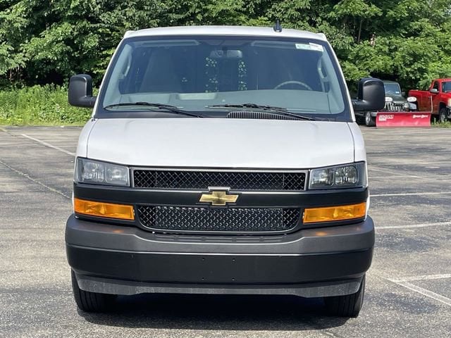 2025 Chevrolet Express Cargo Work Van - Photo 9