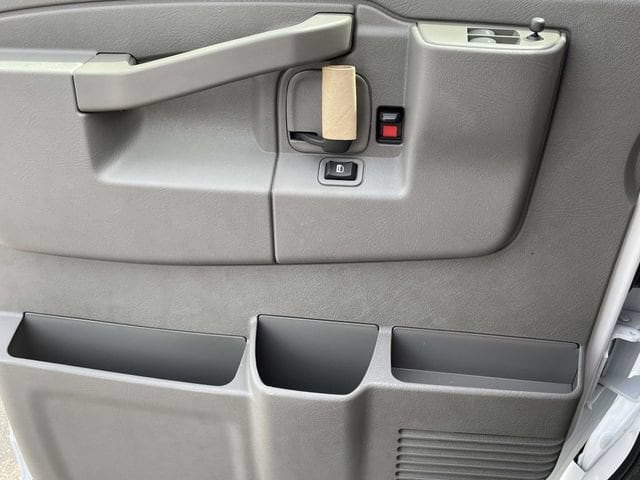 2025 Chevrolet Express Cargo Work Van - Photo 21