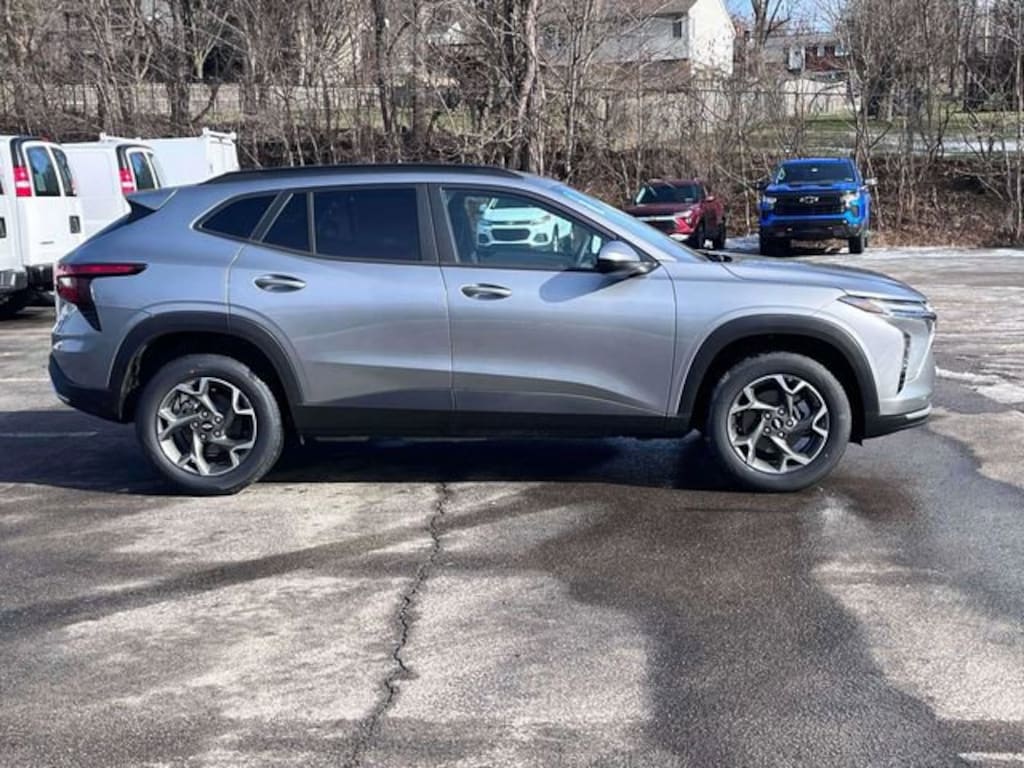 New 2026 Chevrolet Trax LT SUV