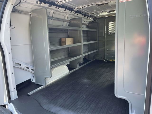2025 Chevrolet Express Cargo Work Van - Photo 15