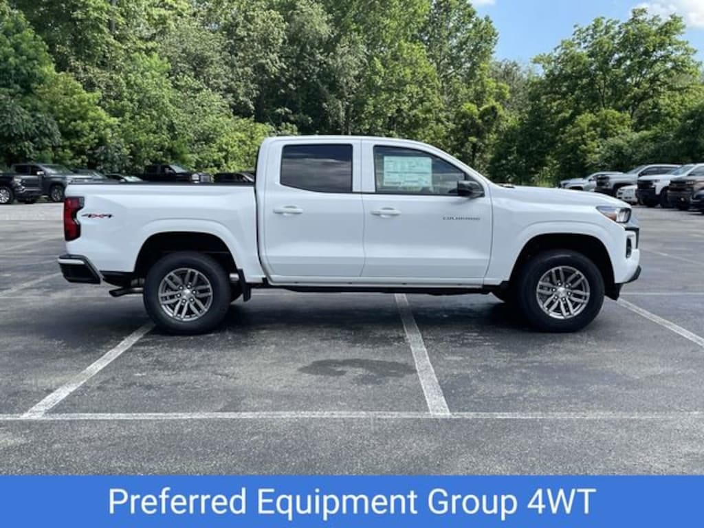 New 2025 Chevrolet Colorado WT/LT Truck