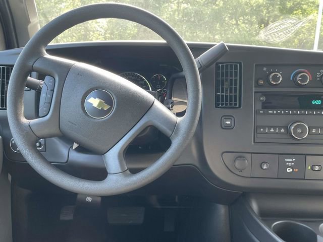 2025 Chevrolet Express Cargo Work Van - Photo 18