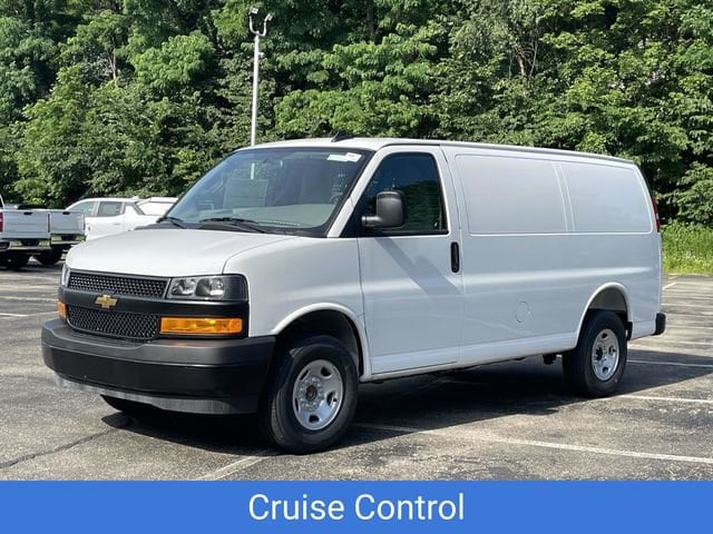 2025 Chevrolet Express Cargo Work Van - Photo 7