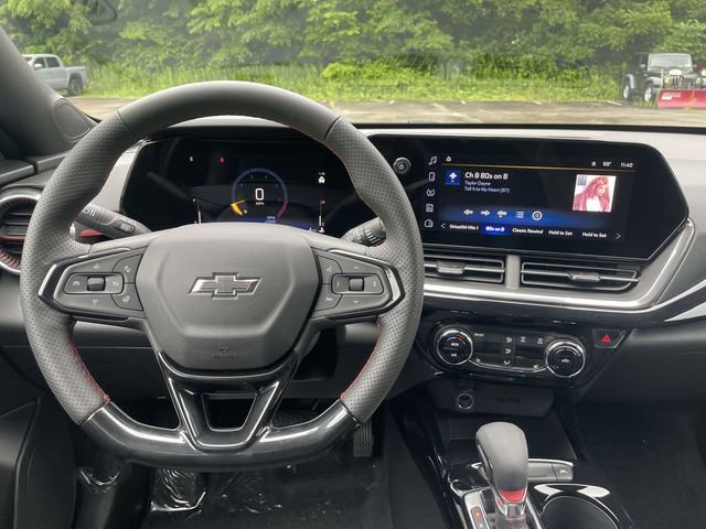2026 Chevrolet Trax RS - Photo 19