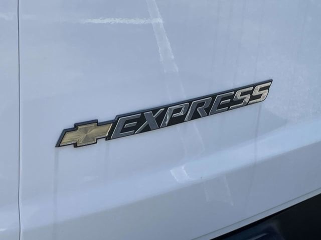2025 Chevrolet Express Cargo Work Van - Photo 11