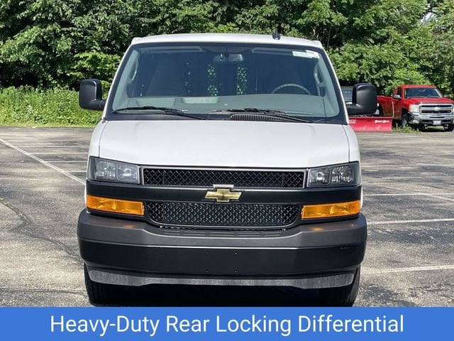 2025 Chevrolet Express Cargo Work Van - Photo 8