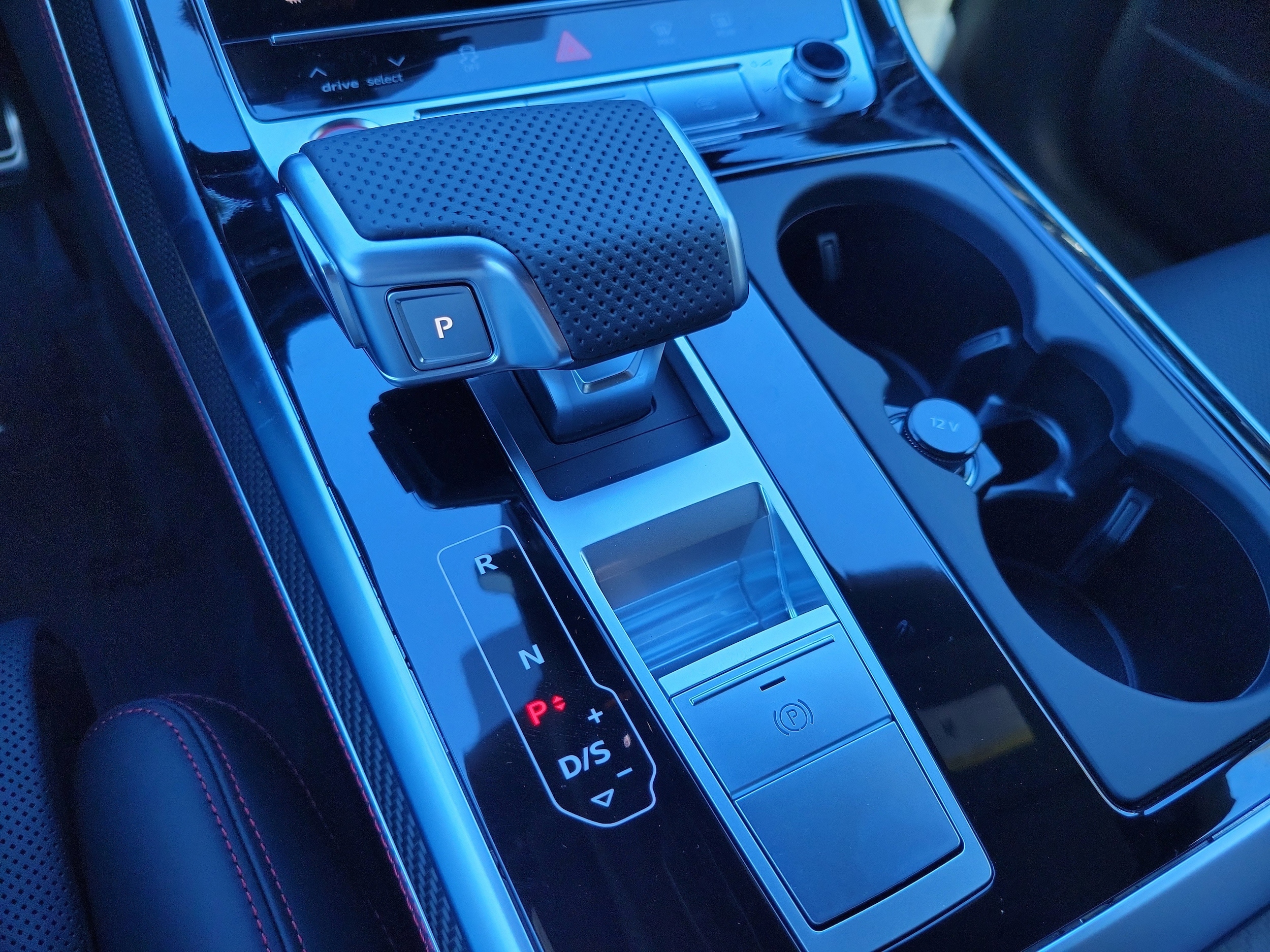 2026 Audi SQ8 Prestige - Photo 30