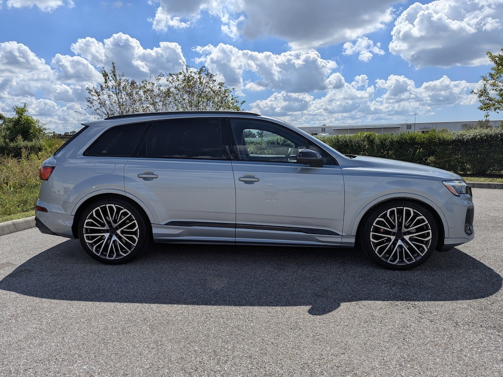 New 2026 Audi SQ7 4.0T Premium Plus SUV