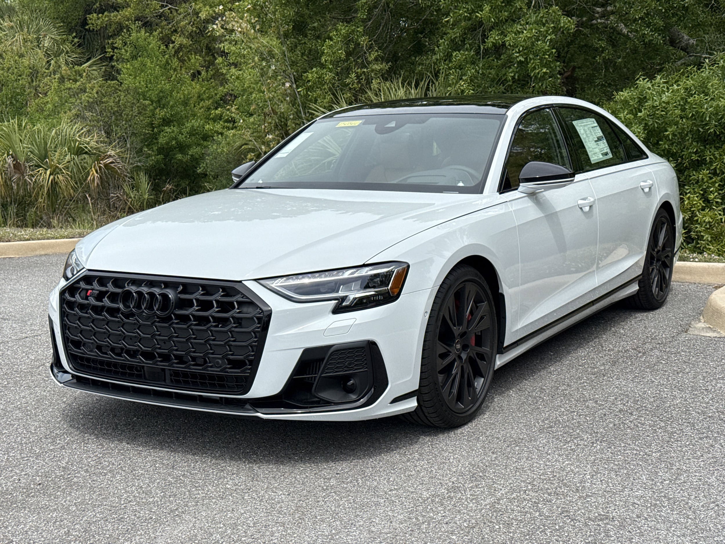 2025 Audi S8 4.0T photo 4