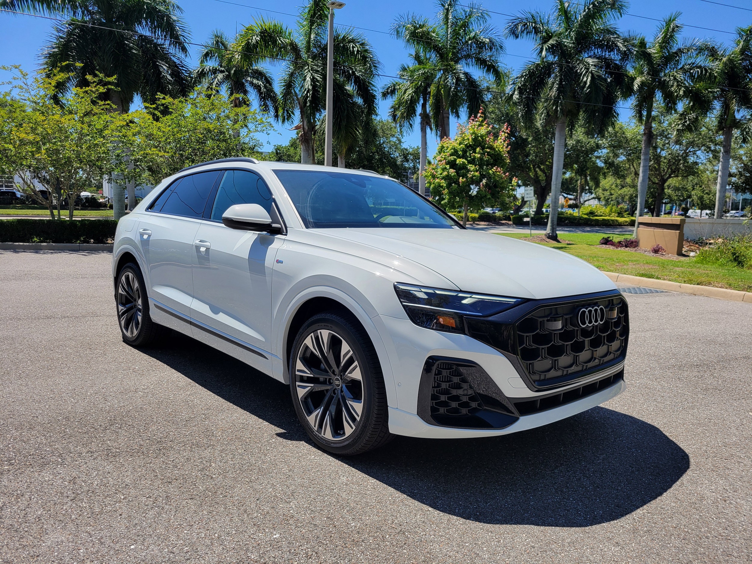 2026 Audi Q8