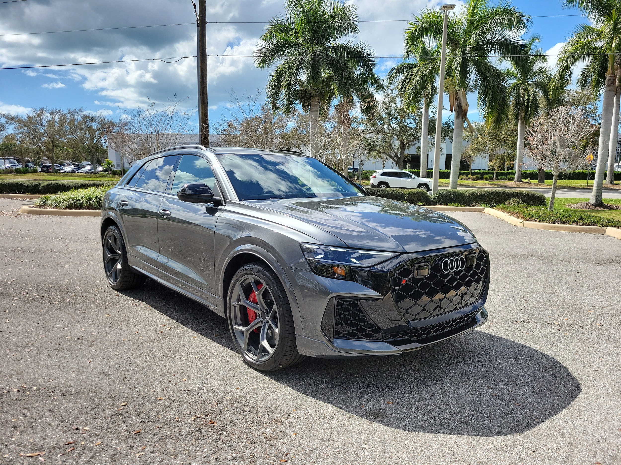 2026 Audi RS Q8 -'s photo