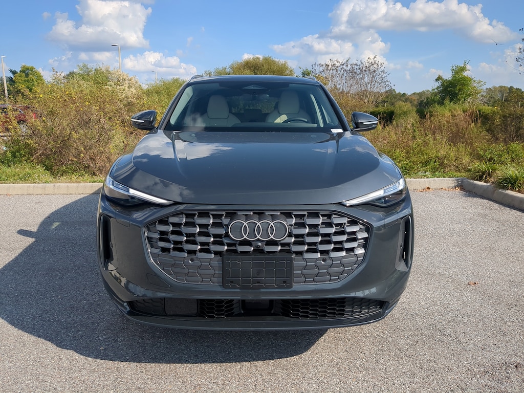 New 2025 Audi Q5 2.0T Premium SUV