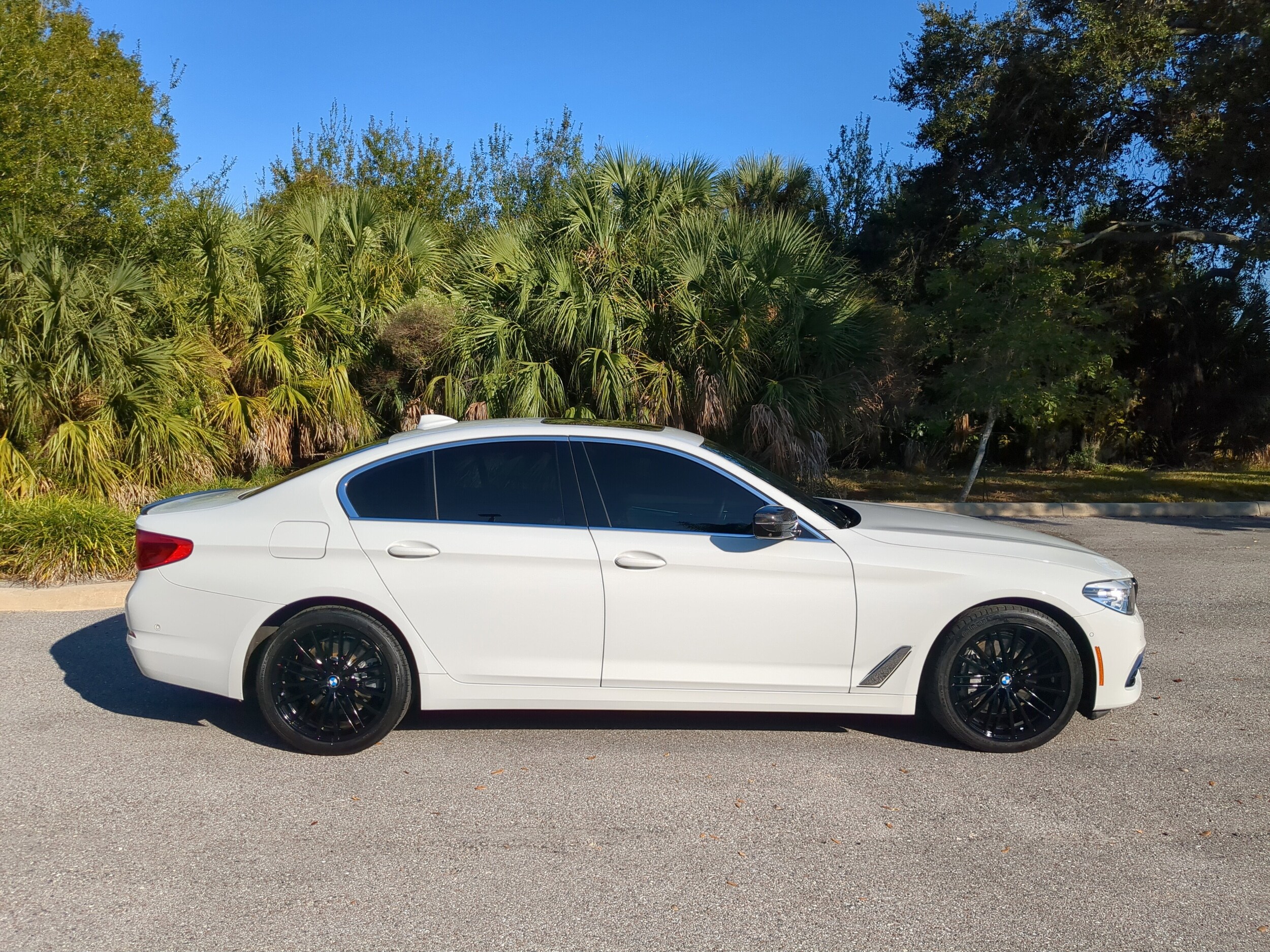 2020 Bmw 540i 5-Series photo 3