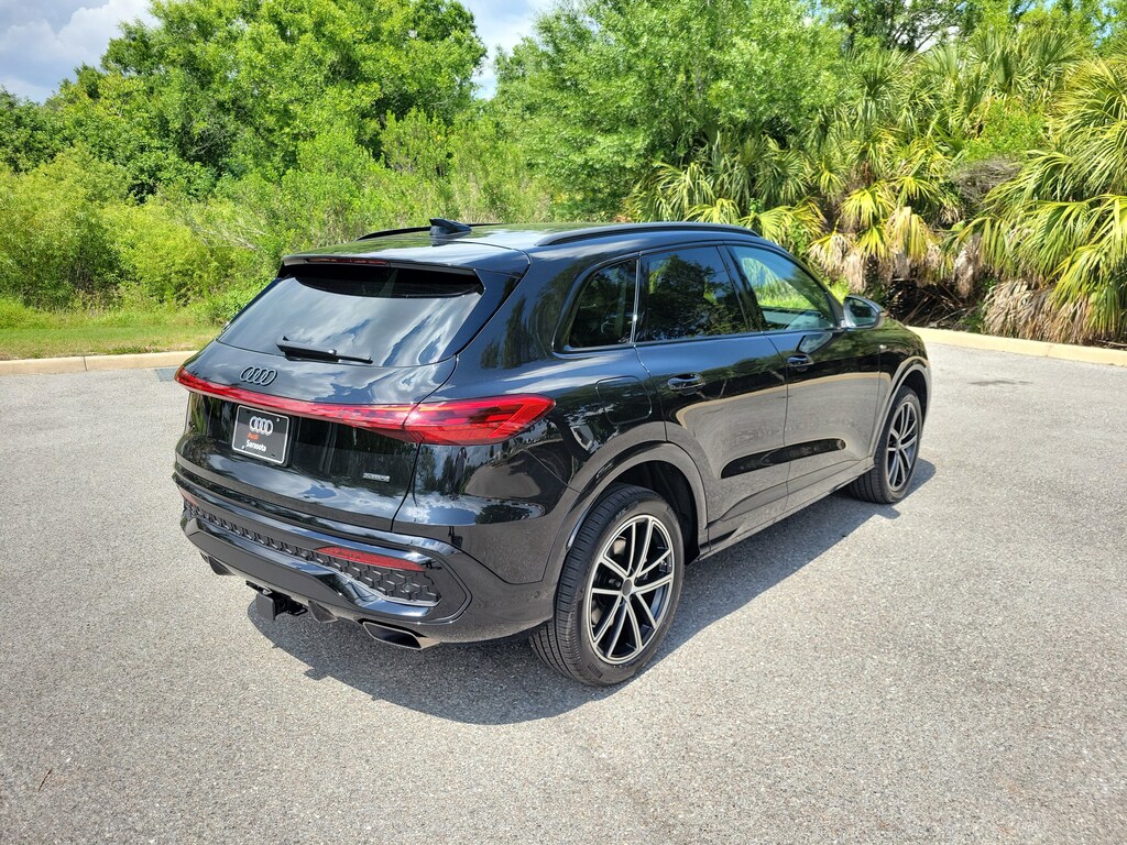 New 2026 Audi Q5 2.0T Premium Plus SUV