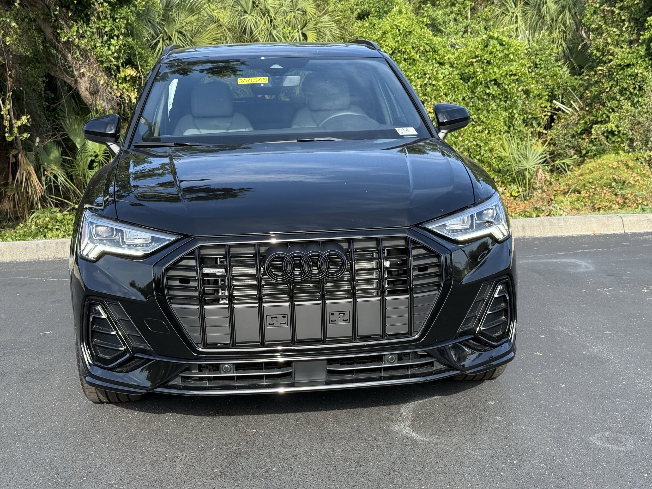 2025 Audi Q3 45 TFSI S line Premium photo 2