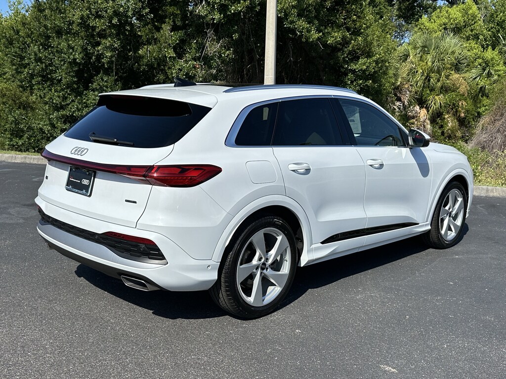 Certified 2025 Audi Q5 Prestige SUV