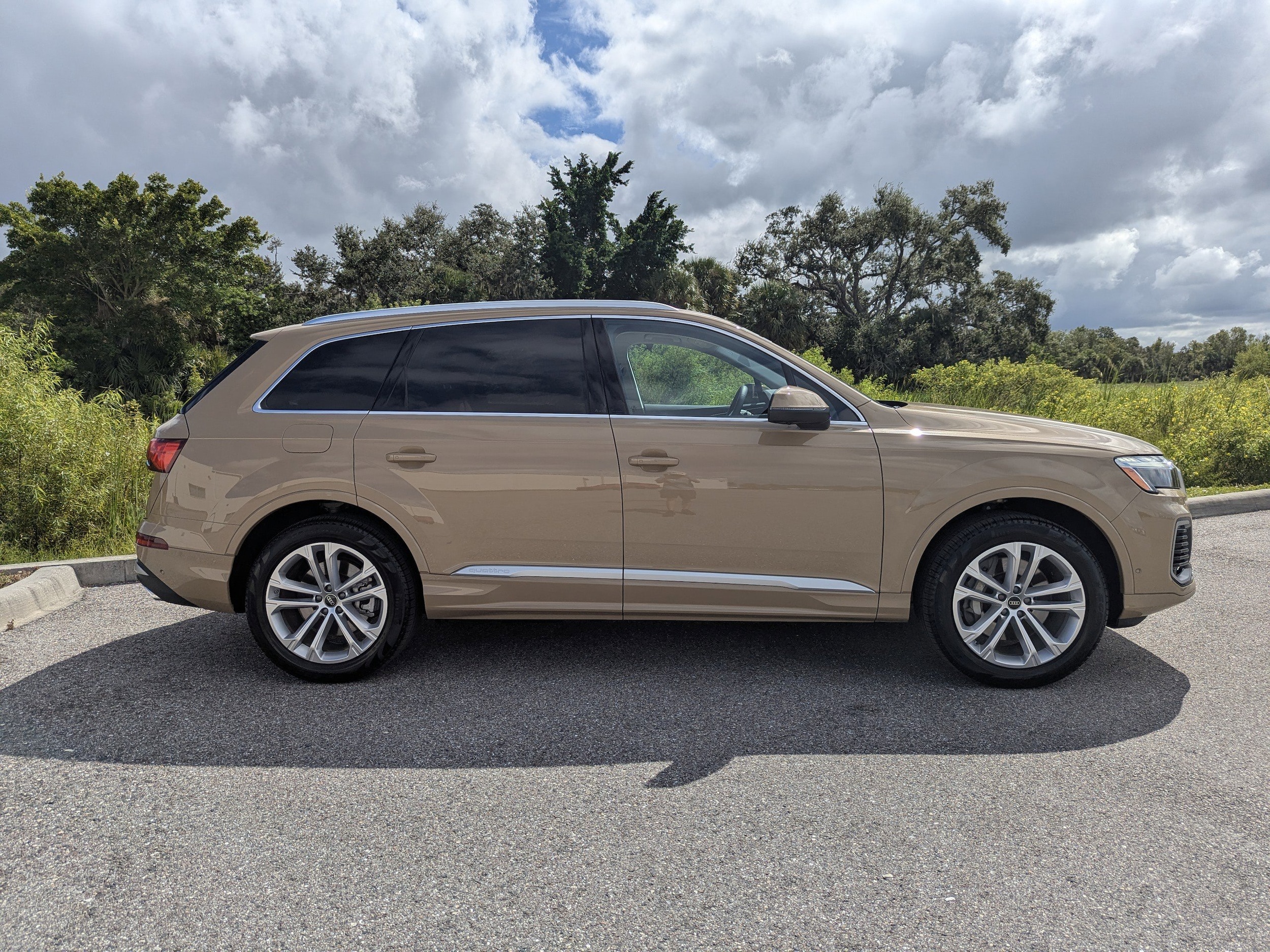 2025 Audi Q7 Premium Plus