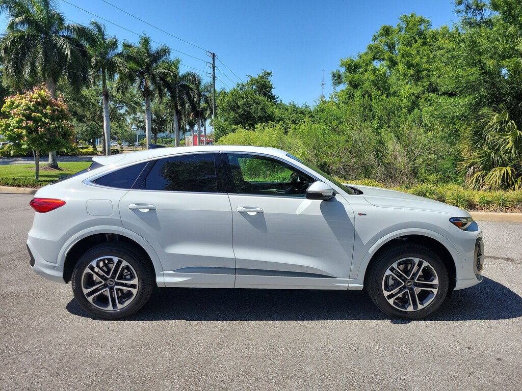 New 2026 Audi Q5 Sportback 2.0T Premium SUV