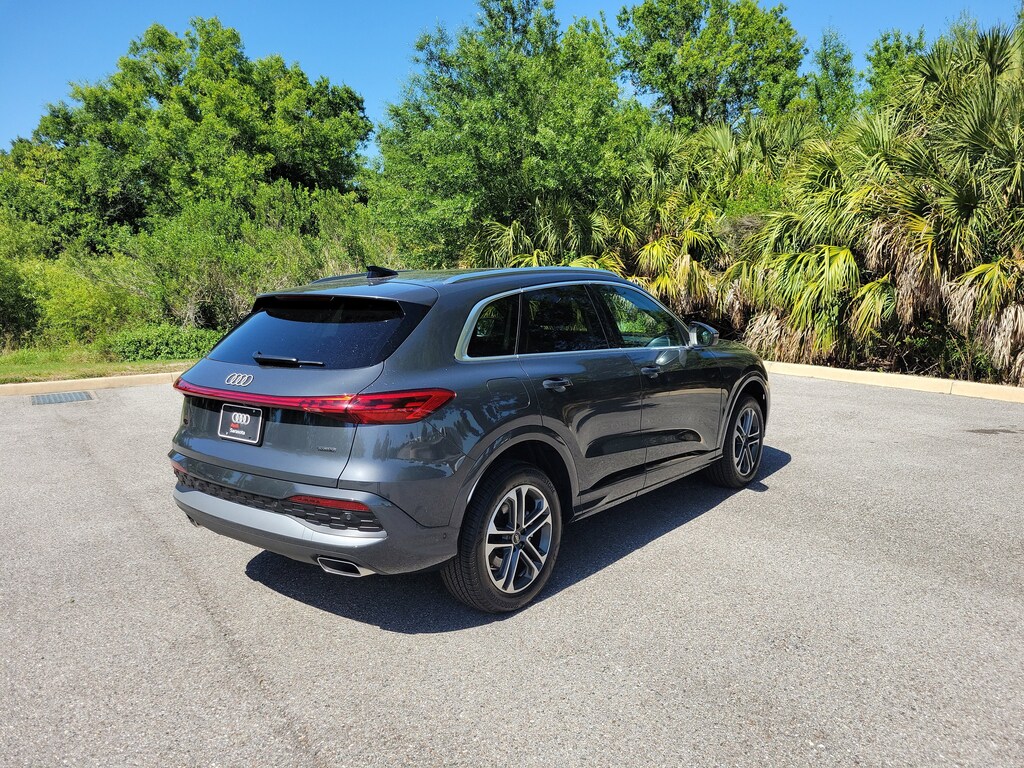 New 2026 Audi Q5 2.0T Premium Plus SUV