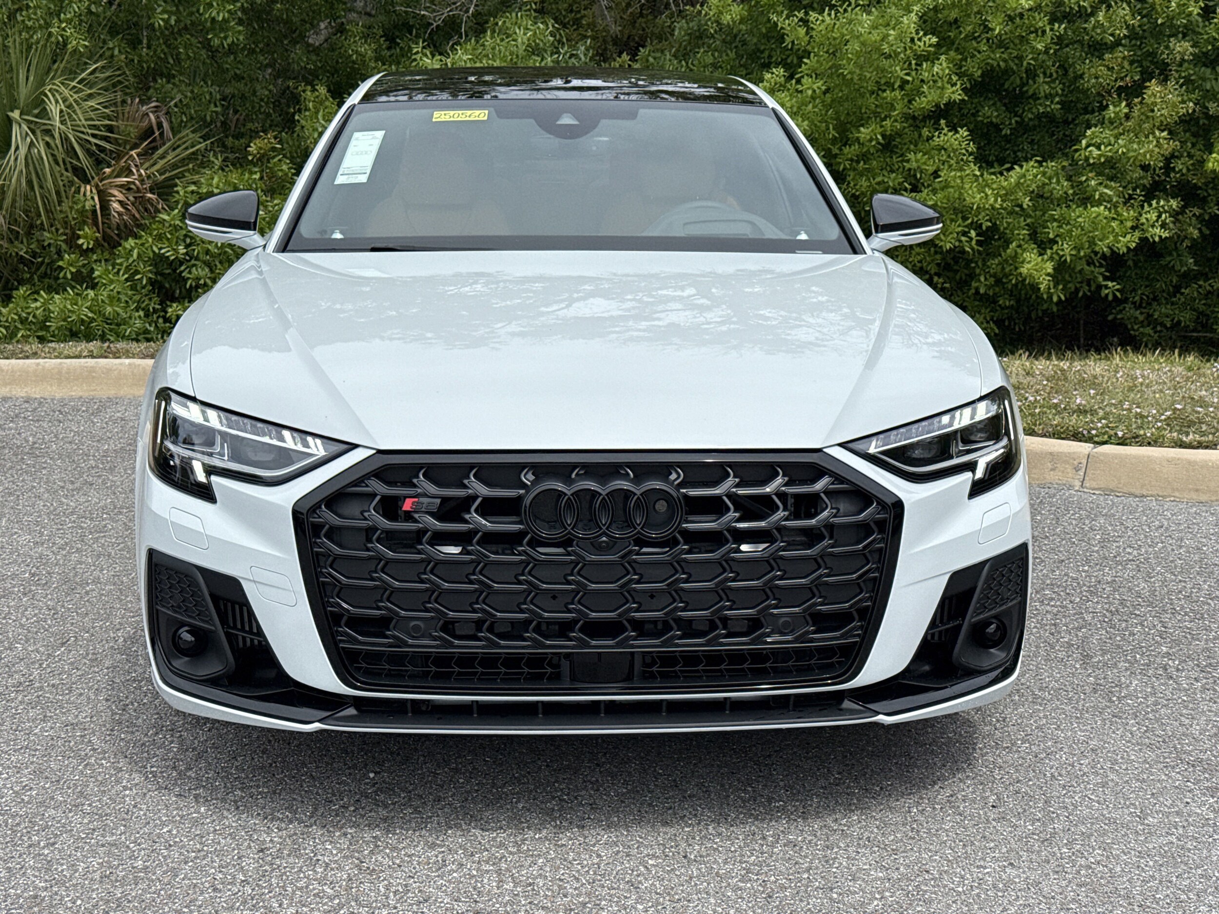 2025 Audi S8 4.0T photo 3