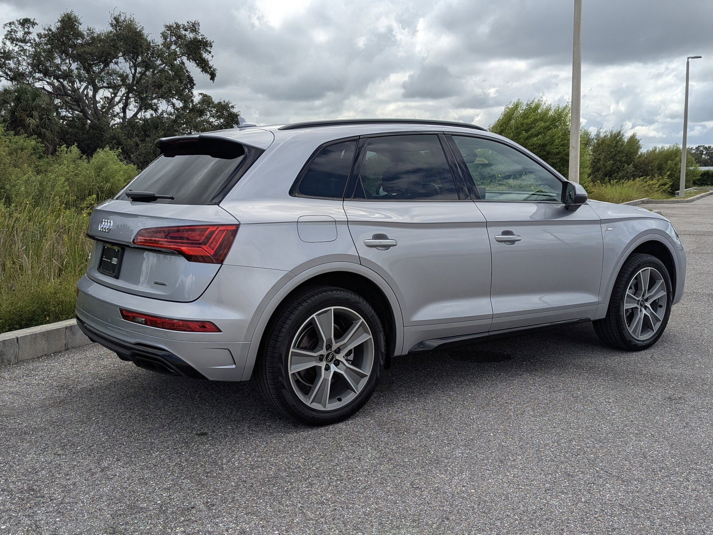 2025 Audi Q5 S line Premium photo 4