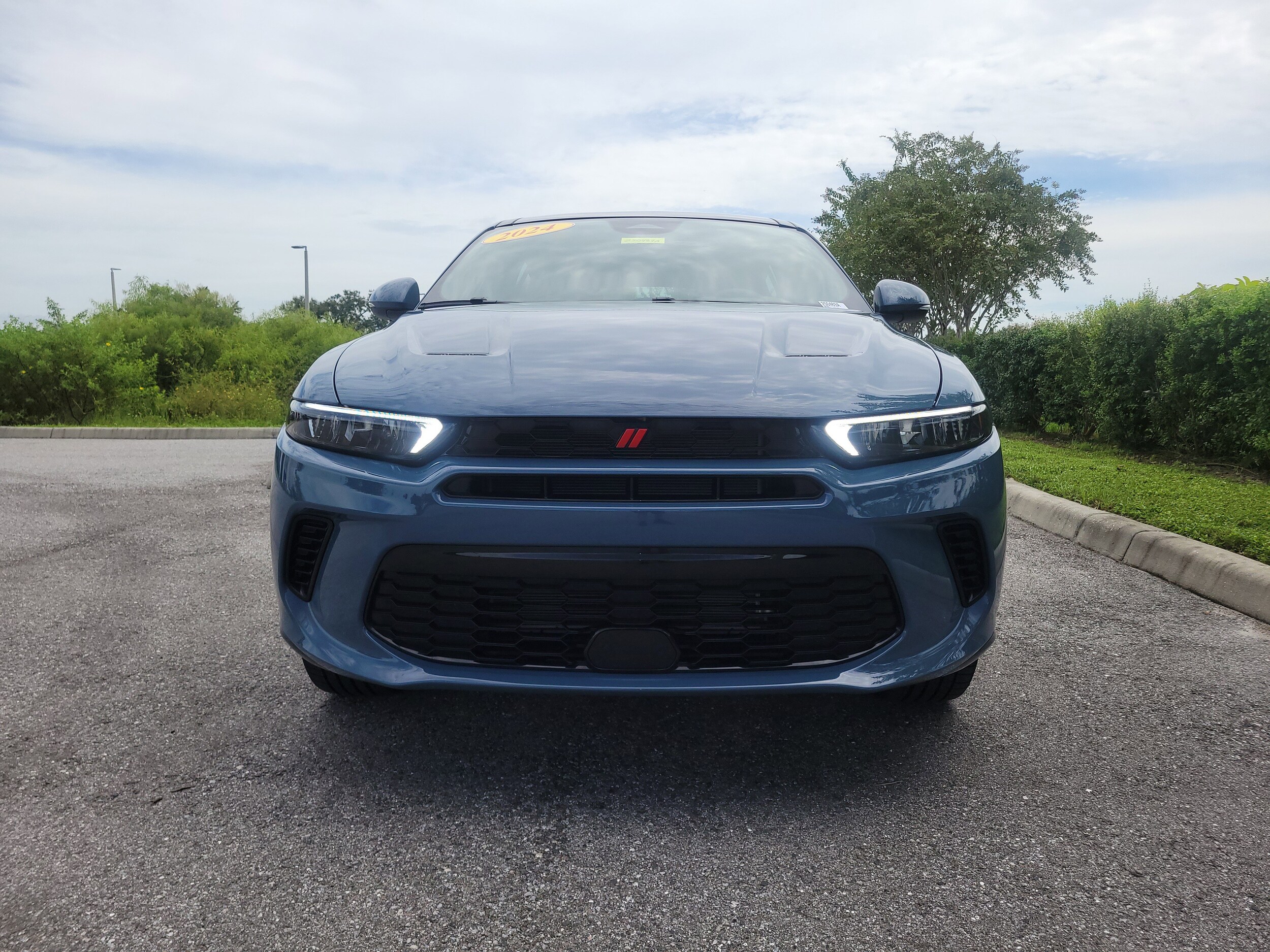 2024 Dodge Hornet R/T Plus photo 2