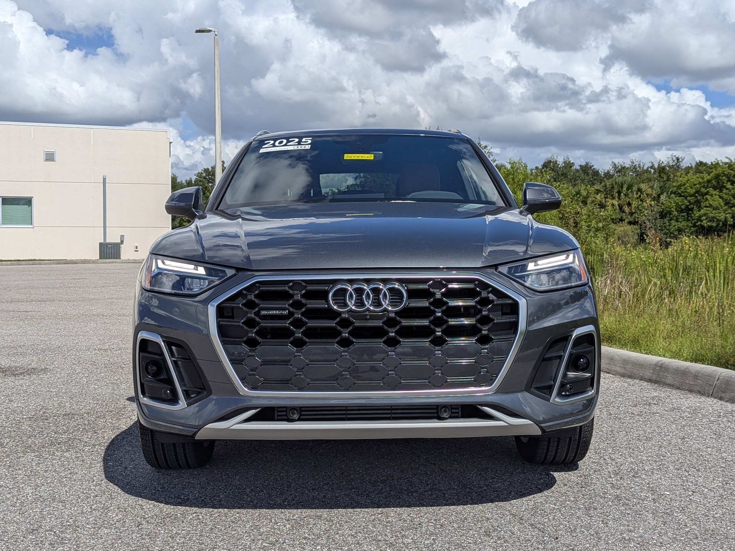2025 Audi Q5 S line Premium Plus photo 2