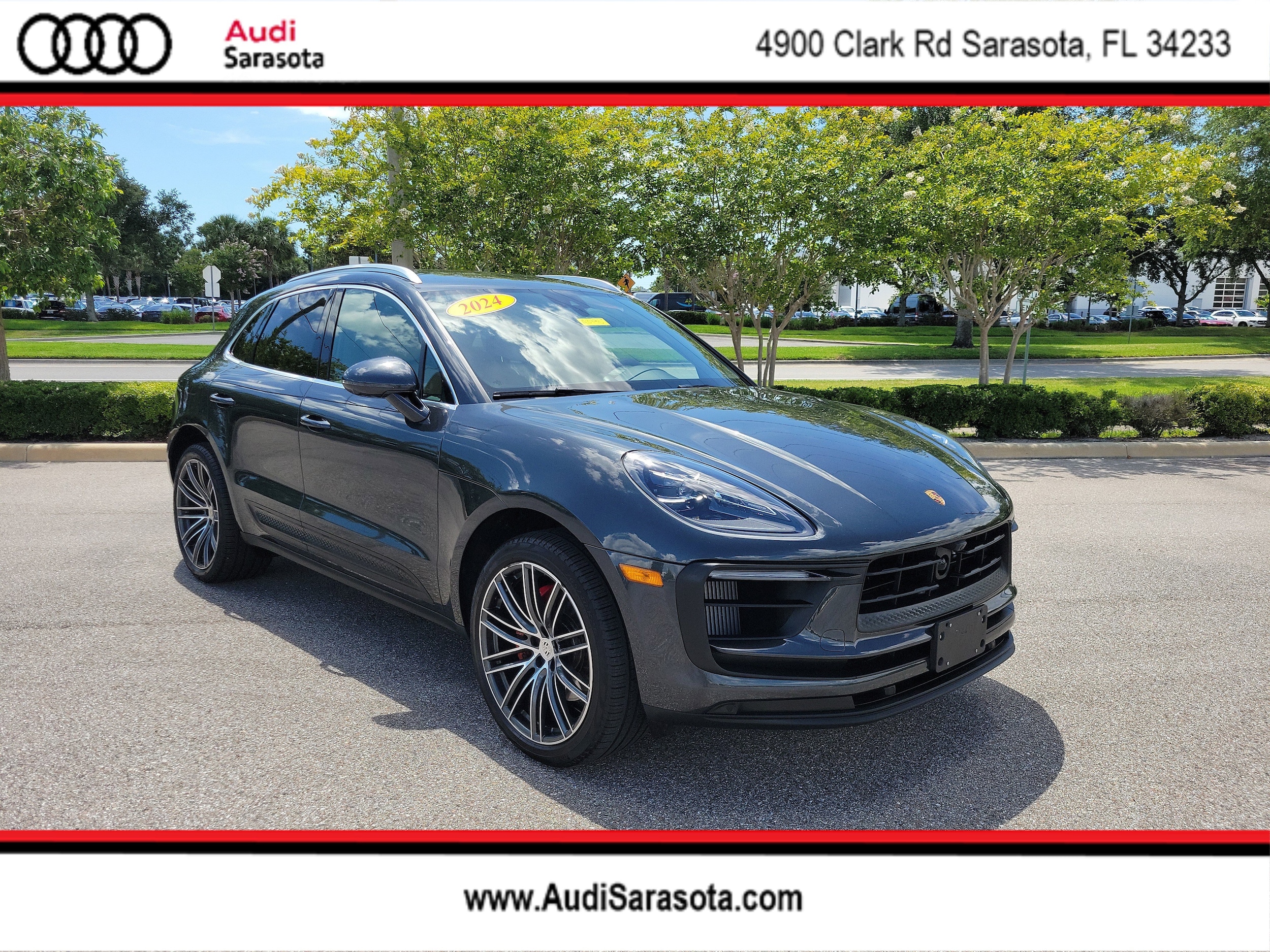 2024 Porsche Macan S's photo