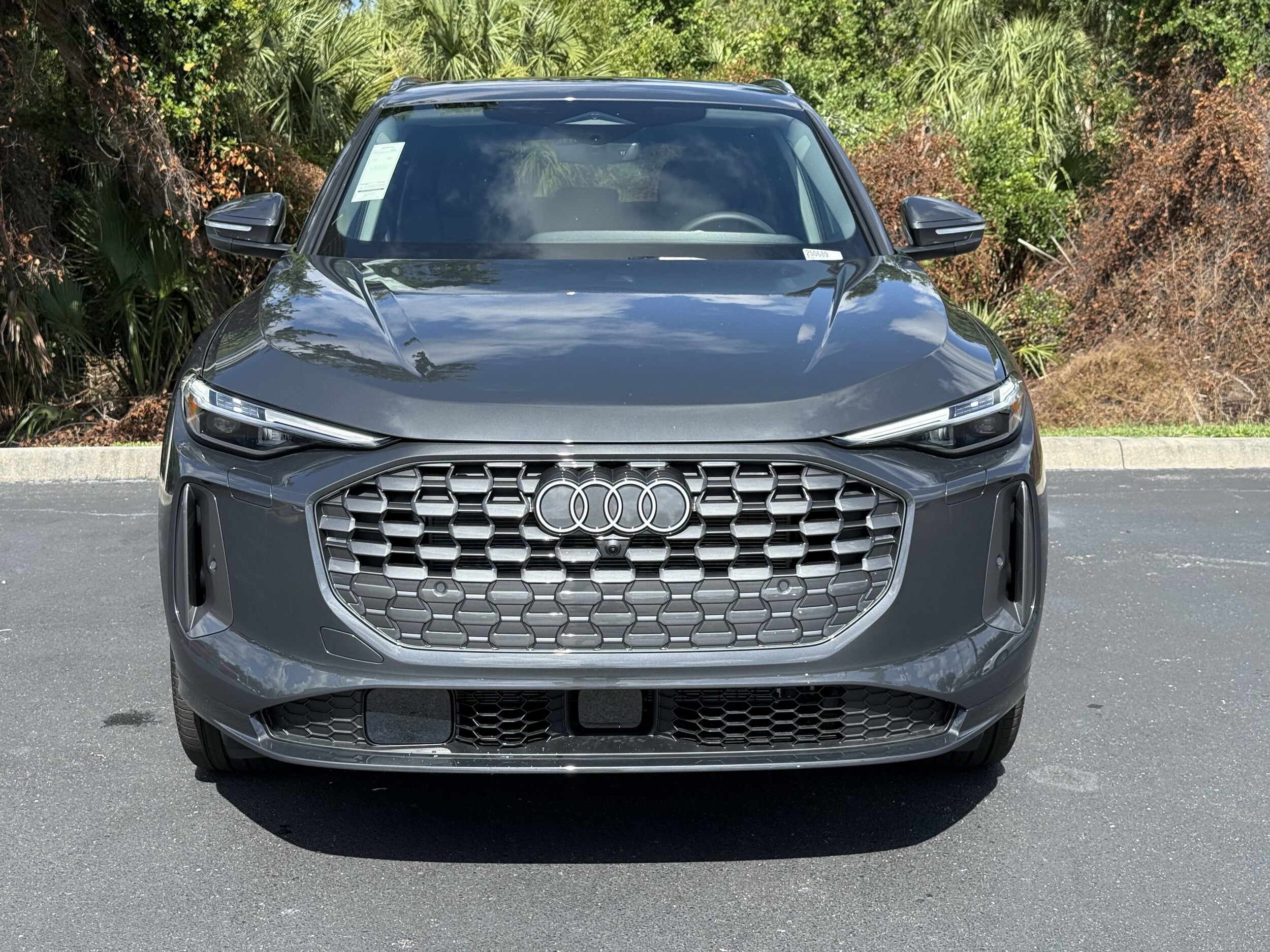 2025 Audi Q5 2.0T Premium Plus photo 2
