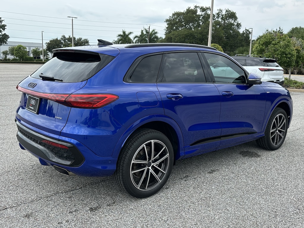 New 2026 Audi Q5 2.0T Premium SUV