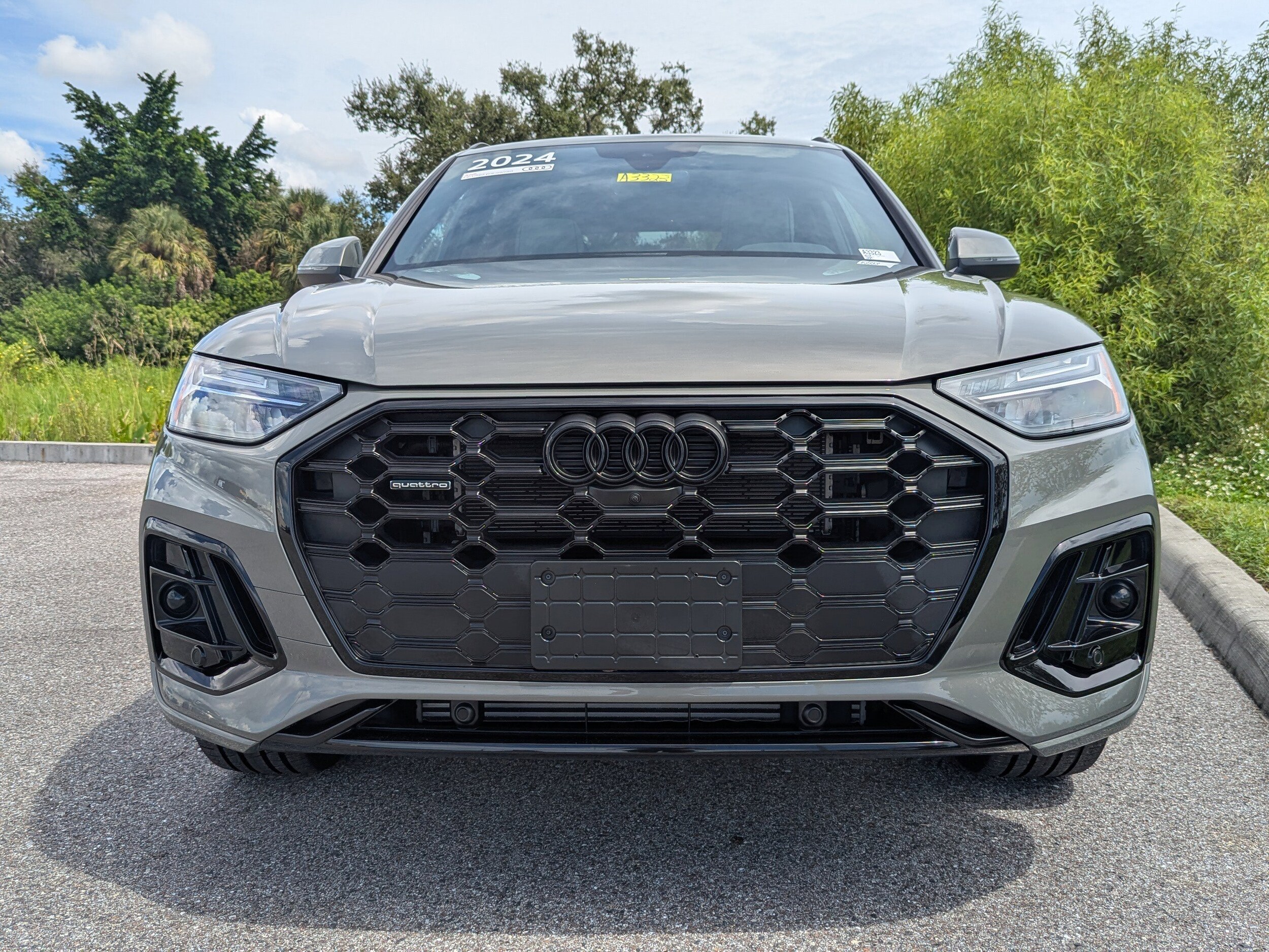 2024 Audi Q5 S line Premium Plus photo 2