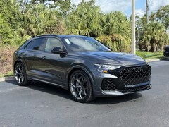 2025 Audi RS Q8 4.0T performance SUV
