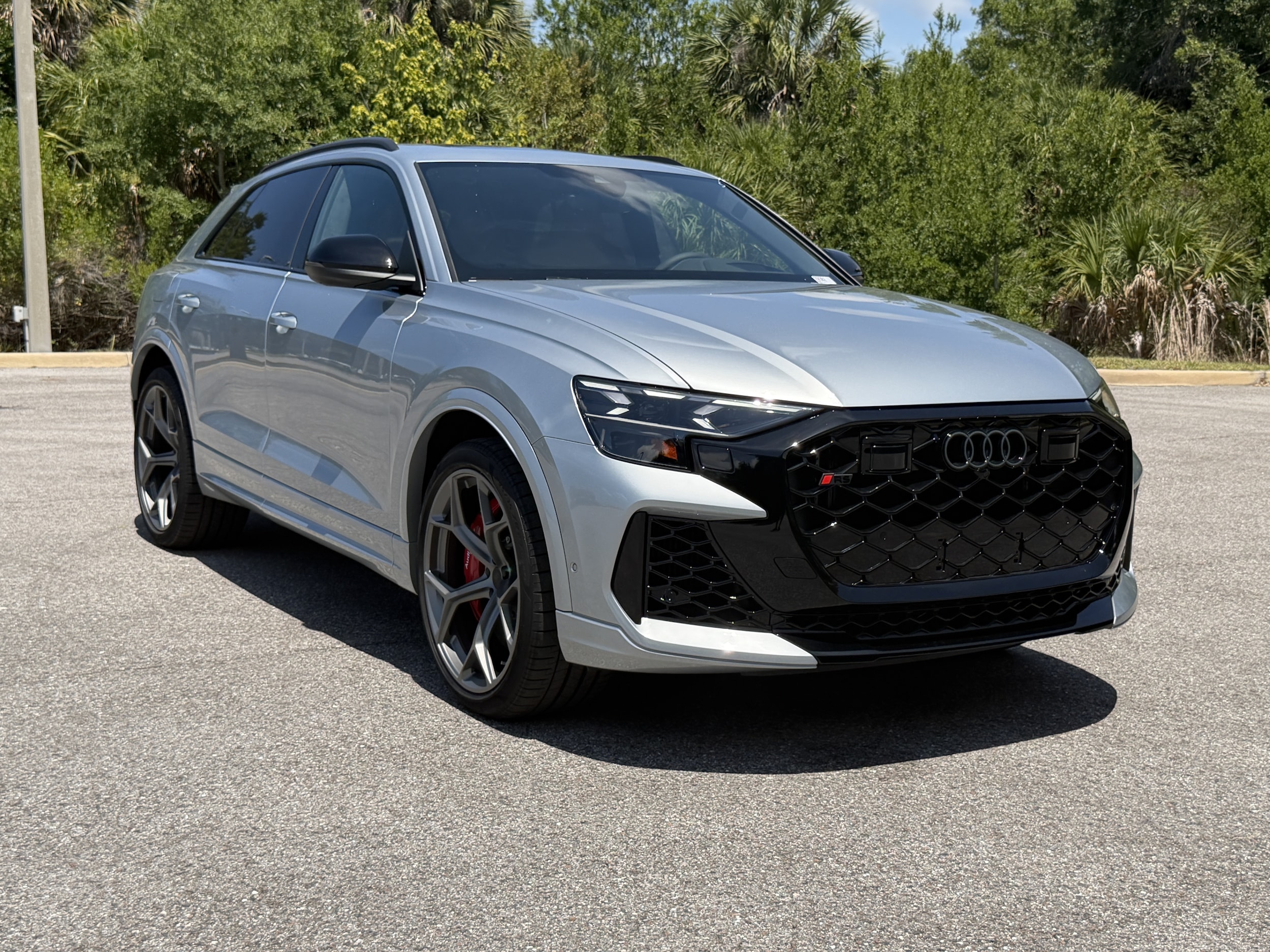2026 Audi RS Q8 -'s photo
